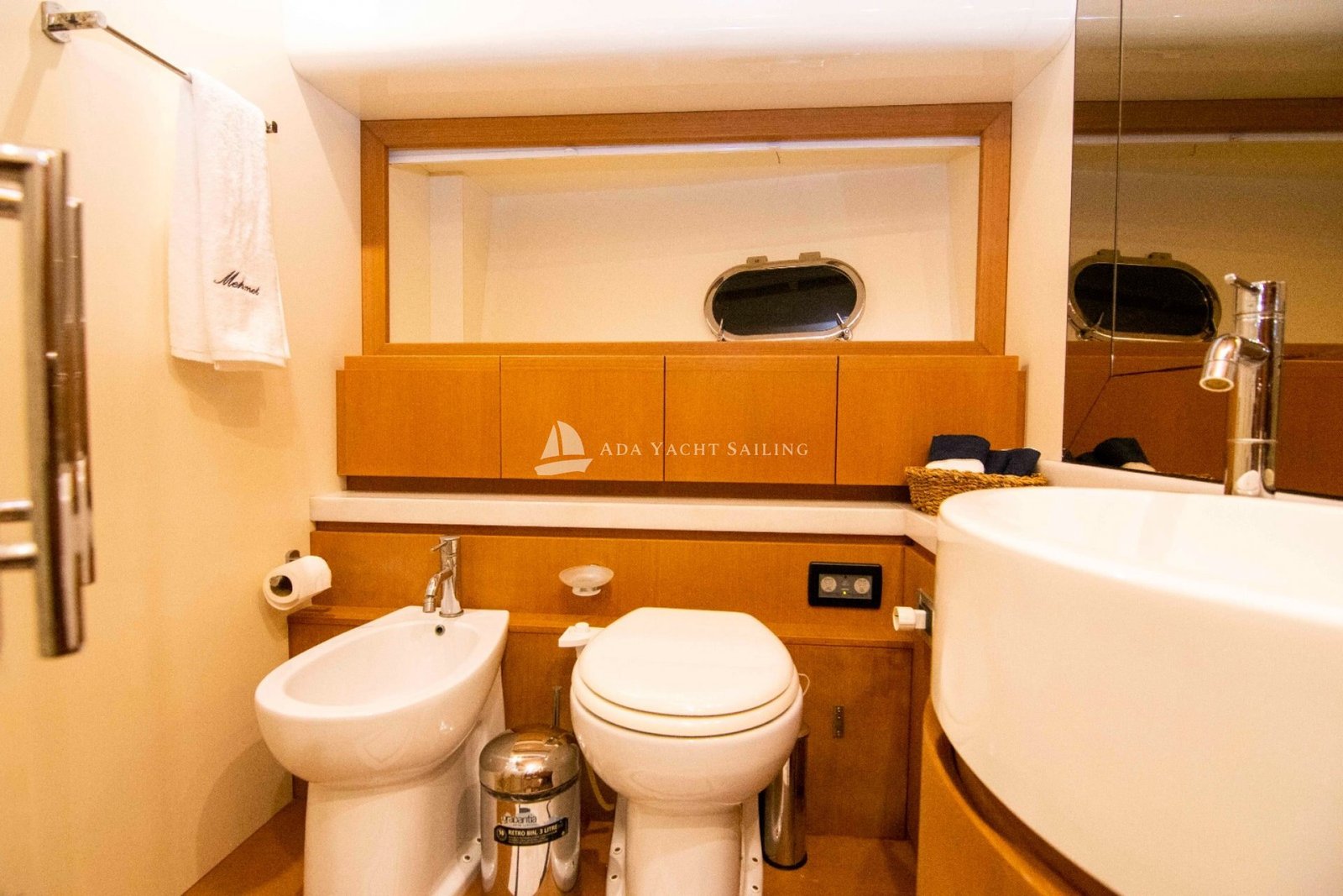 Ferretti 780 3