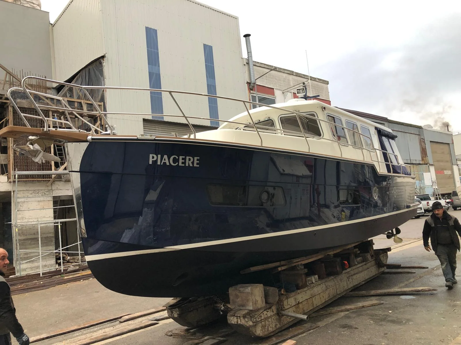 Yener Tekne YNR 35 Trawler dış görseller 4