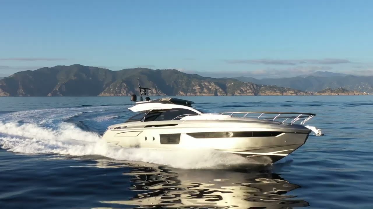 AZIMUT S8