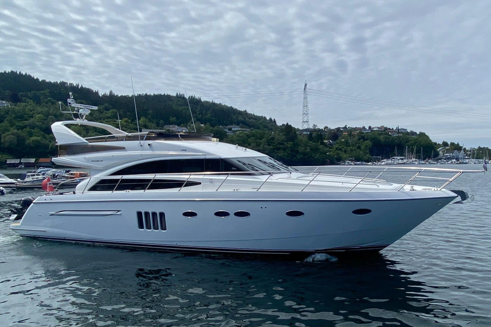 PRINCESS 62