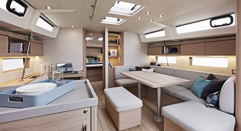 OCEANIS 46.1 · Navigare Yachting & Cookies dış görseller 10