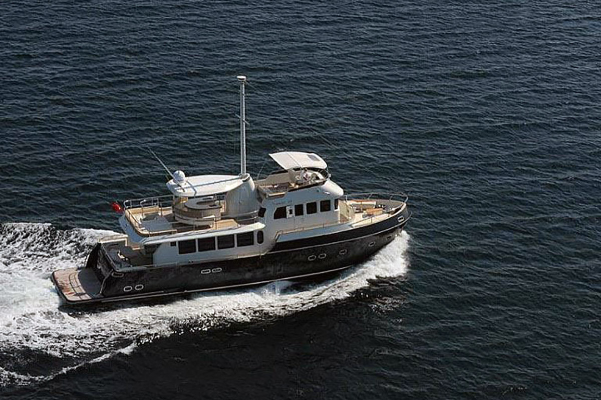 TRAWLER 70