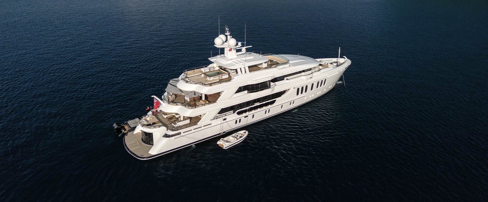 CMB Yachts Liquid Sky 3