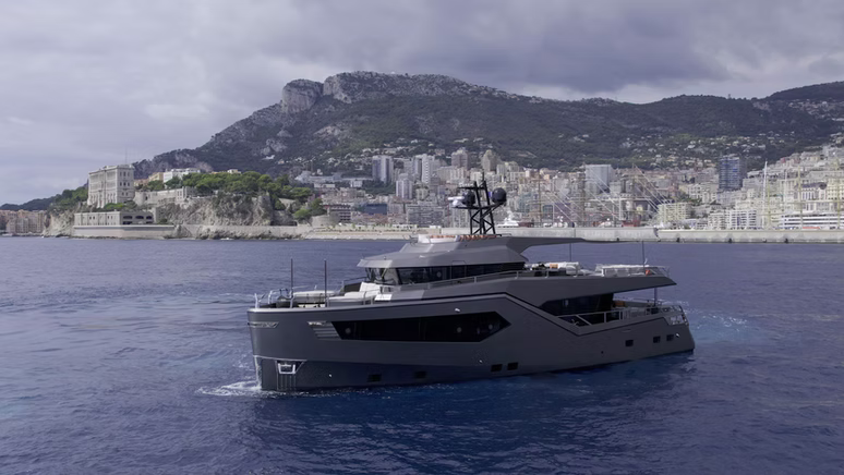 Evadne Yachts Rock I 3
