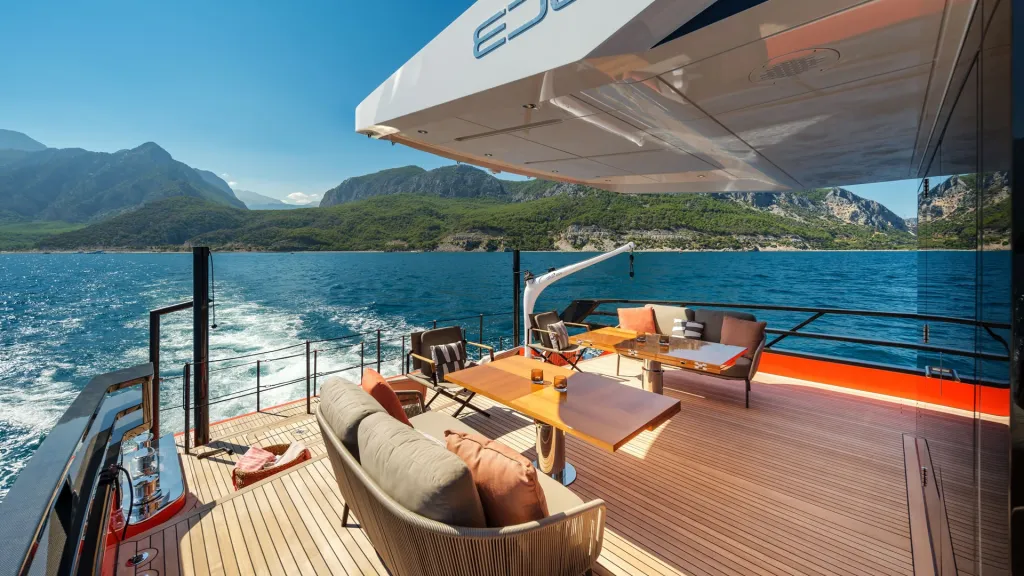 Sarp Yachts XSR85-NB201 M/Y Edge 3