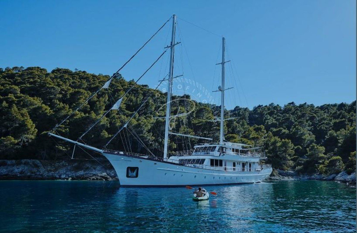 2019 CUSTOM GULET 48M 2